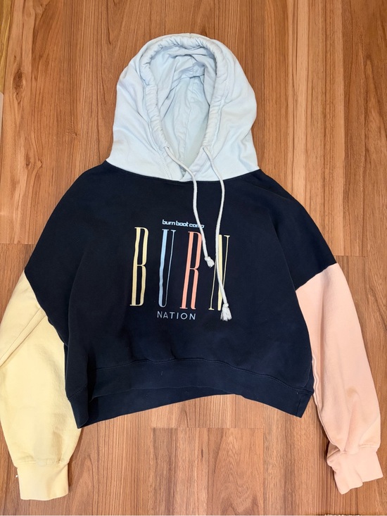 Burn Boot Camp Tops - Burn Bootcamp Crop Colorblock Hood Sweatshirt - Navy, Light Blue, Peach, Yellow